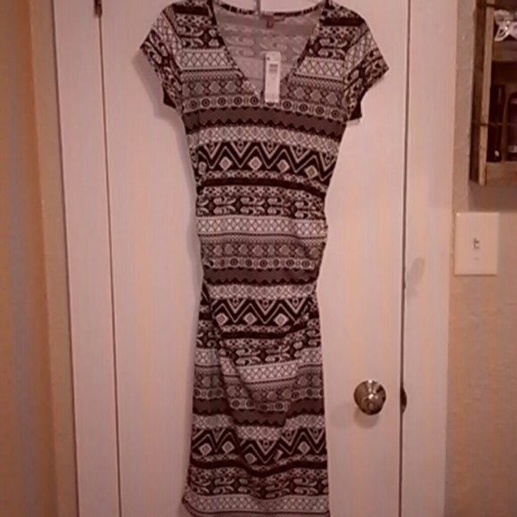 Dress - Picture 1 of 2