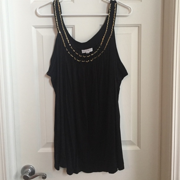 Fashion Bug gold link black tank