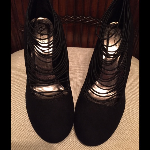 Qupid Shoes - Offers Welcome!  Vamp Shoes