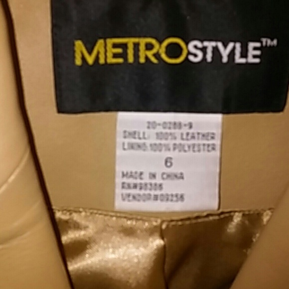 Long beige leather jacket - Picture 2 of 3