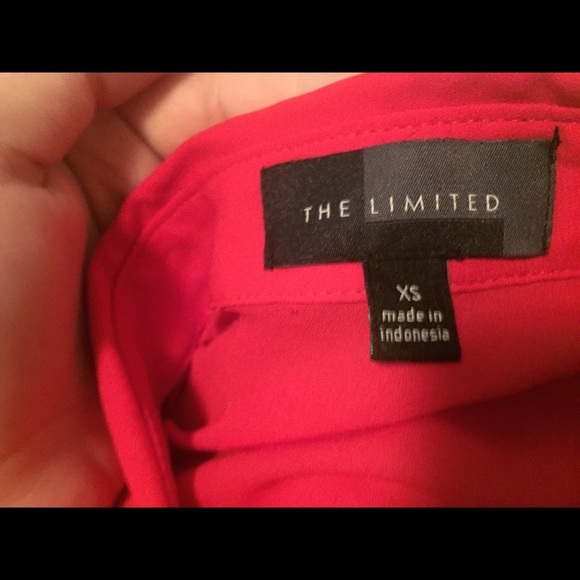beautiful red top NWOT - Picture 1 of 2