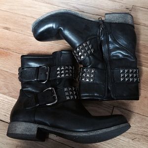Mia motorcycle black leather boots W7