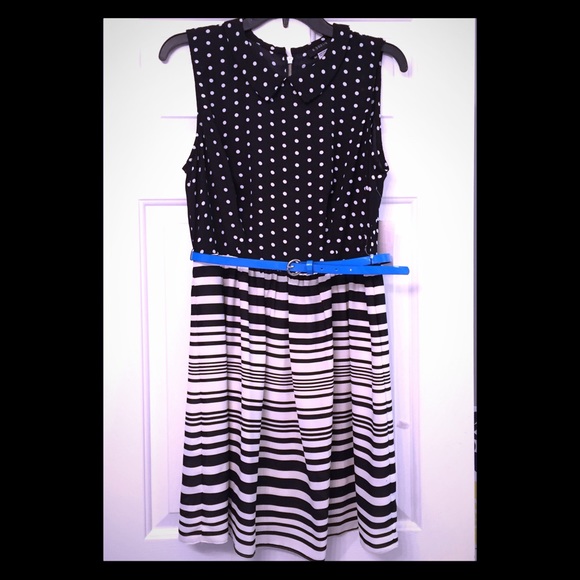 NWT-B.Darlin Dress w Belt. Sz 11-12 Jr's. 36"Long