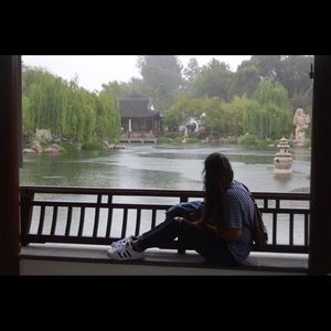 Meet your Posher, Mia