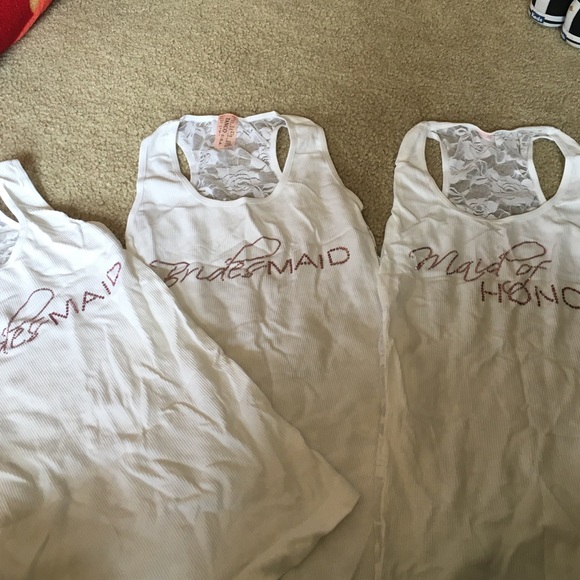 2 bridesmaid tank 1 maid of honor tank