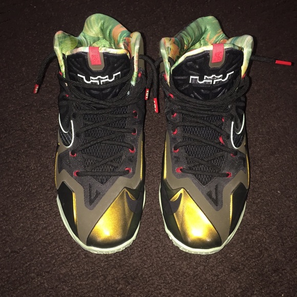 Lebron 11 shoes (Army Slate)(Size 10.5) - Picture 3 of 4