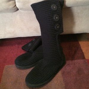 UGG boots!! Black Knit