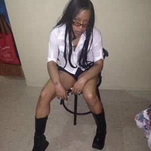 Meet your Posher, Yolanda