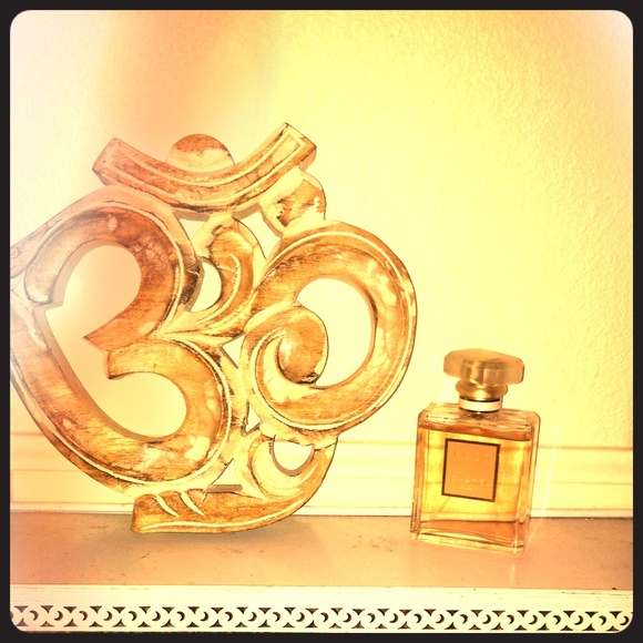 Coco Mademoiselle Chanel perfume