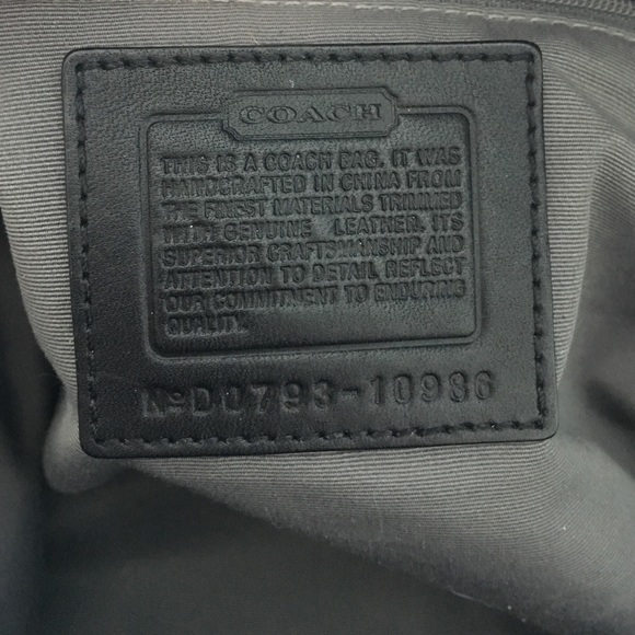 Authentic Coach Bag! Excellent Condition - Picture 3 of 4