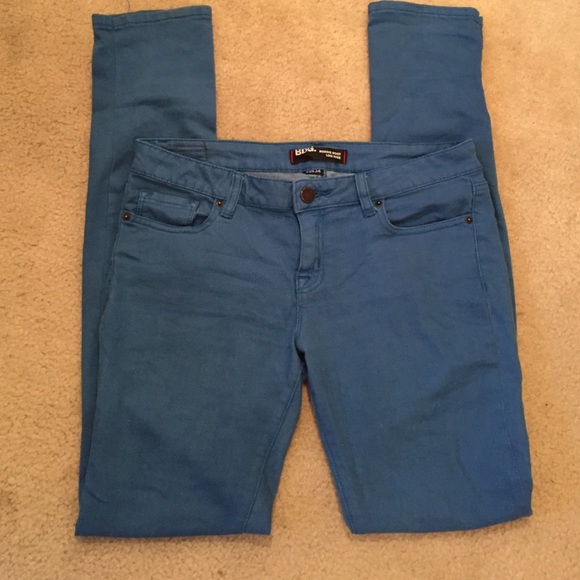 Bright blue BDG low-rise skinny jeans