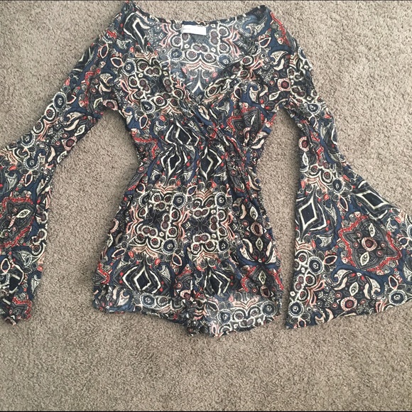 Abercrombie & Fitch bell sleeve romper