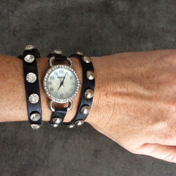 Wrap around watch