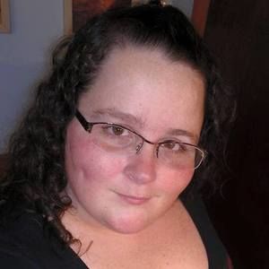 Meet your Posher, Adrienne