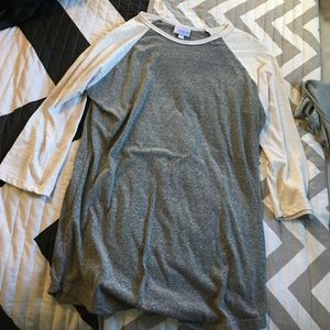 Lularoe randy tee