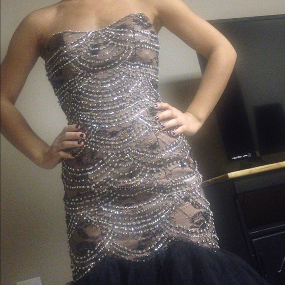 Prom dress - Picture 4 of 4