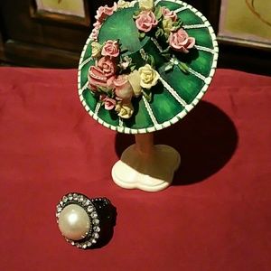 3/20. Faux Pearl & Rhinestone Premier ring