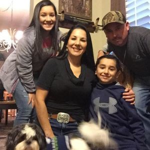 Meet your Posher, Mayra-danny