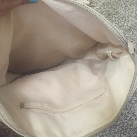 Purse - Picture 3 of 4