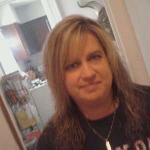 Meet your Posher, Mona