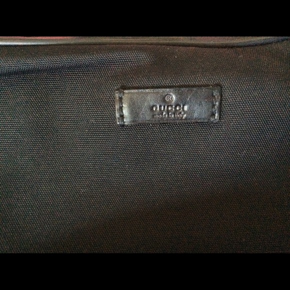 GUCCI GG SUPREME TOILETRY CASE - Picture 3 of 4