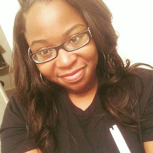 Meet your Posher, Johnetta