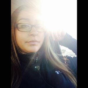 Meet your Posher, Reyna