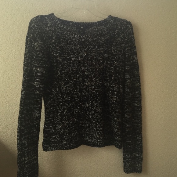 Super cute H&M sweater