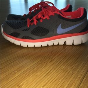 Women's Nike running shoes 7.5