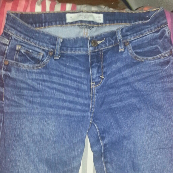 SOLD Jeans - Picture 2 of 4