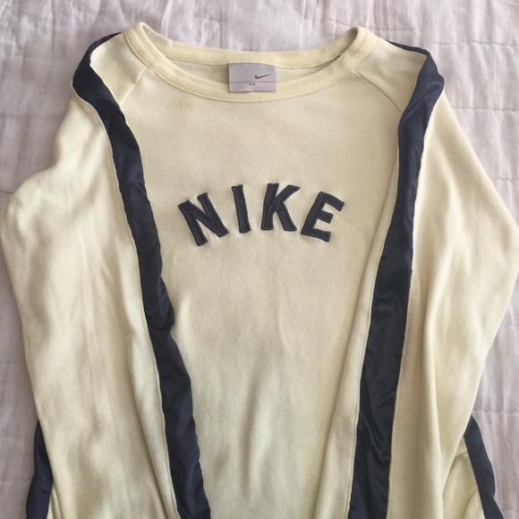 Nike Long Sleeve Top