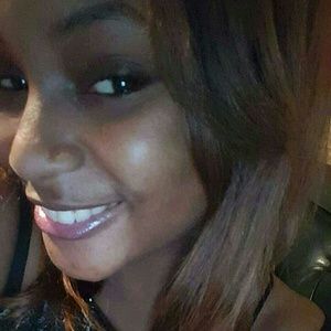 Meet your Posher, Whitney