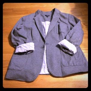 Single button gray blazer