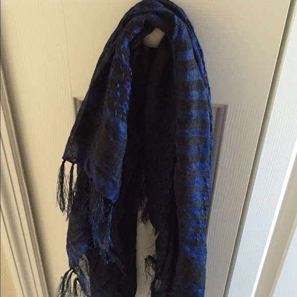 Black and blue scarf