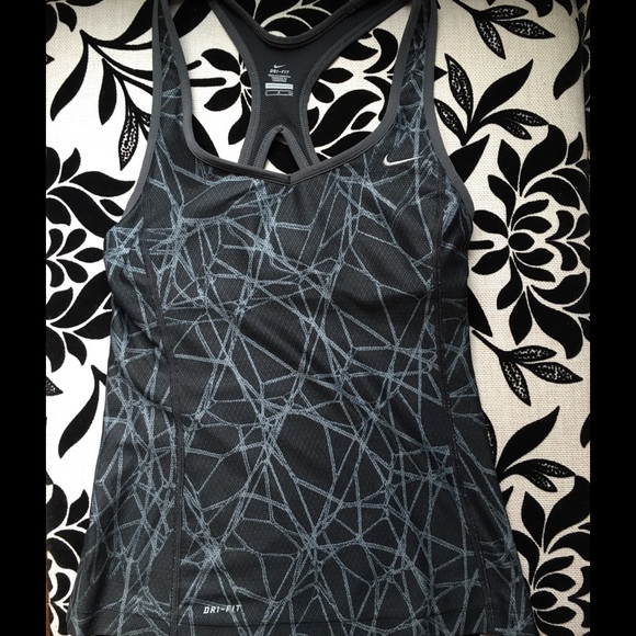 Nike Tops - Nike DRY-FIT workout top. Size S. Great condition.