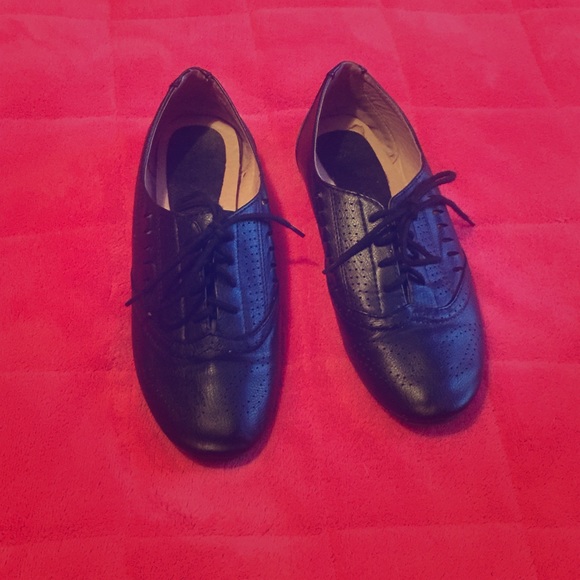 Black flats