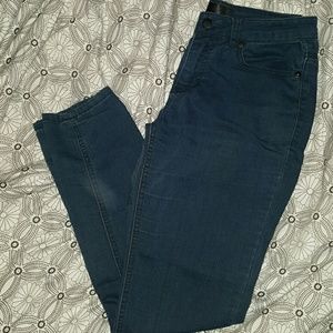 Mid Rise Jeans