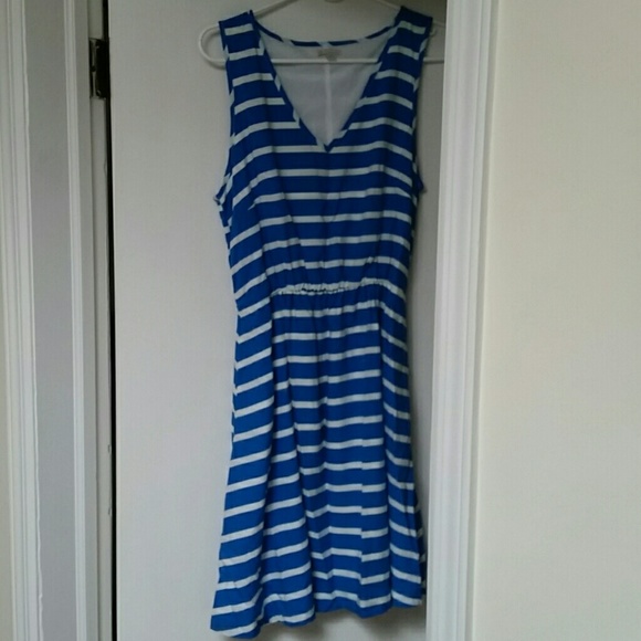 Gap Vneck Striped dress