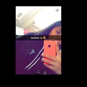 Meet your Posher, Alyssa