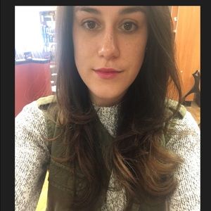 Meet your Posher, Lauren