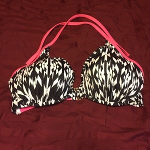🚨FLASH SALE🚨 Victoria's Secret triangle top!