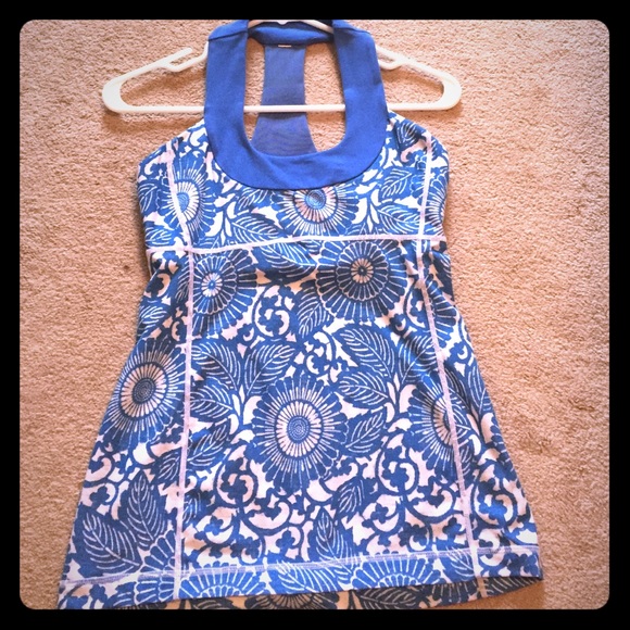 Lululemon Scoop Neck Tank