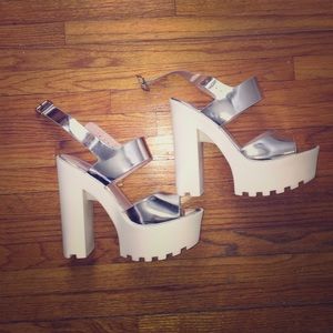 Iggy Azalea Steve Madden Heels!