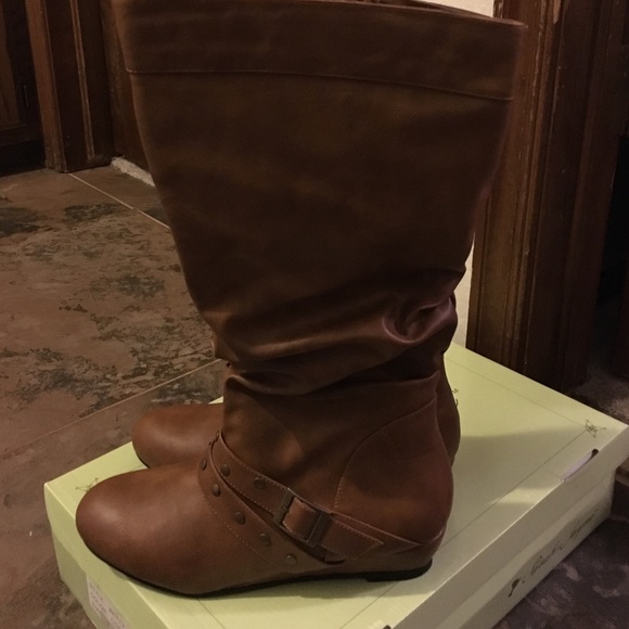 Cognac Ridding Boots - Picture 2 of 2