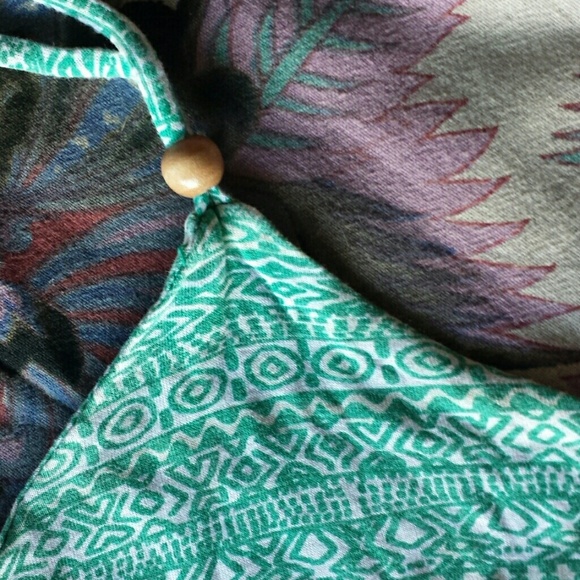 Patterned Top - Picture 3 of 3