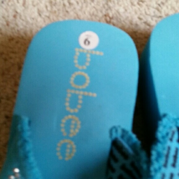 Shoes - Picture 2 of 3