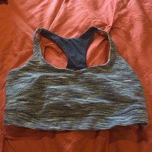 Lululemon sports bra