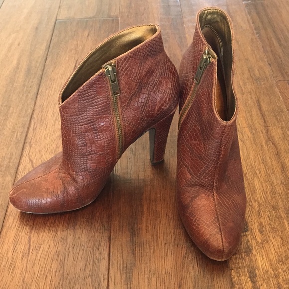 Jessica Simpson booties