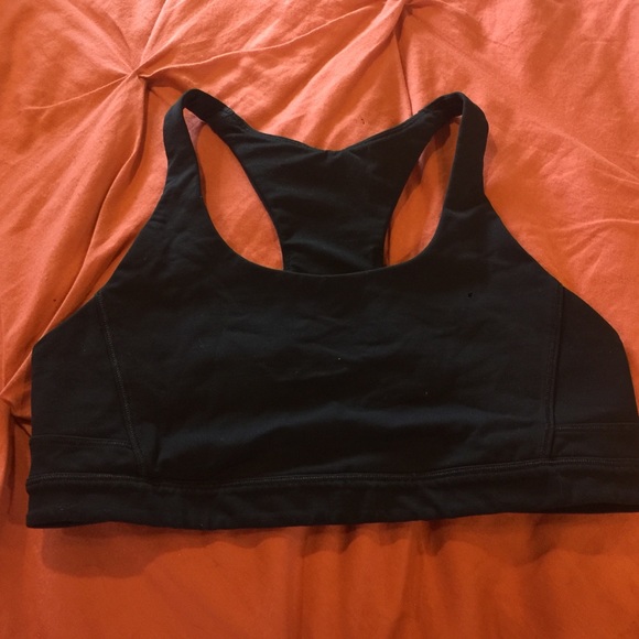 Lululemon black sports bra