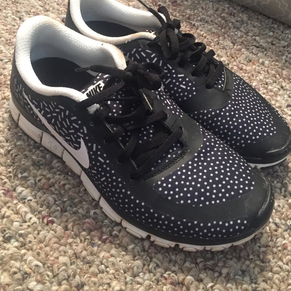 Nike Free 5.0 black sneakers